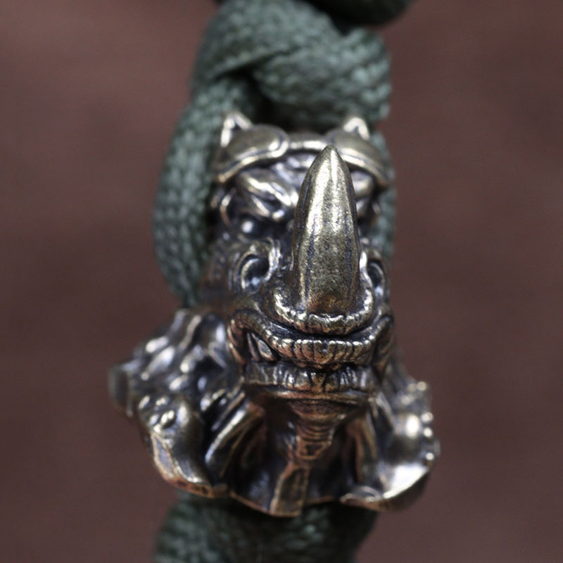 Rhinoceros Head Brass Knife Be - Paracord Survival Bracelet recensione e prezzo