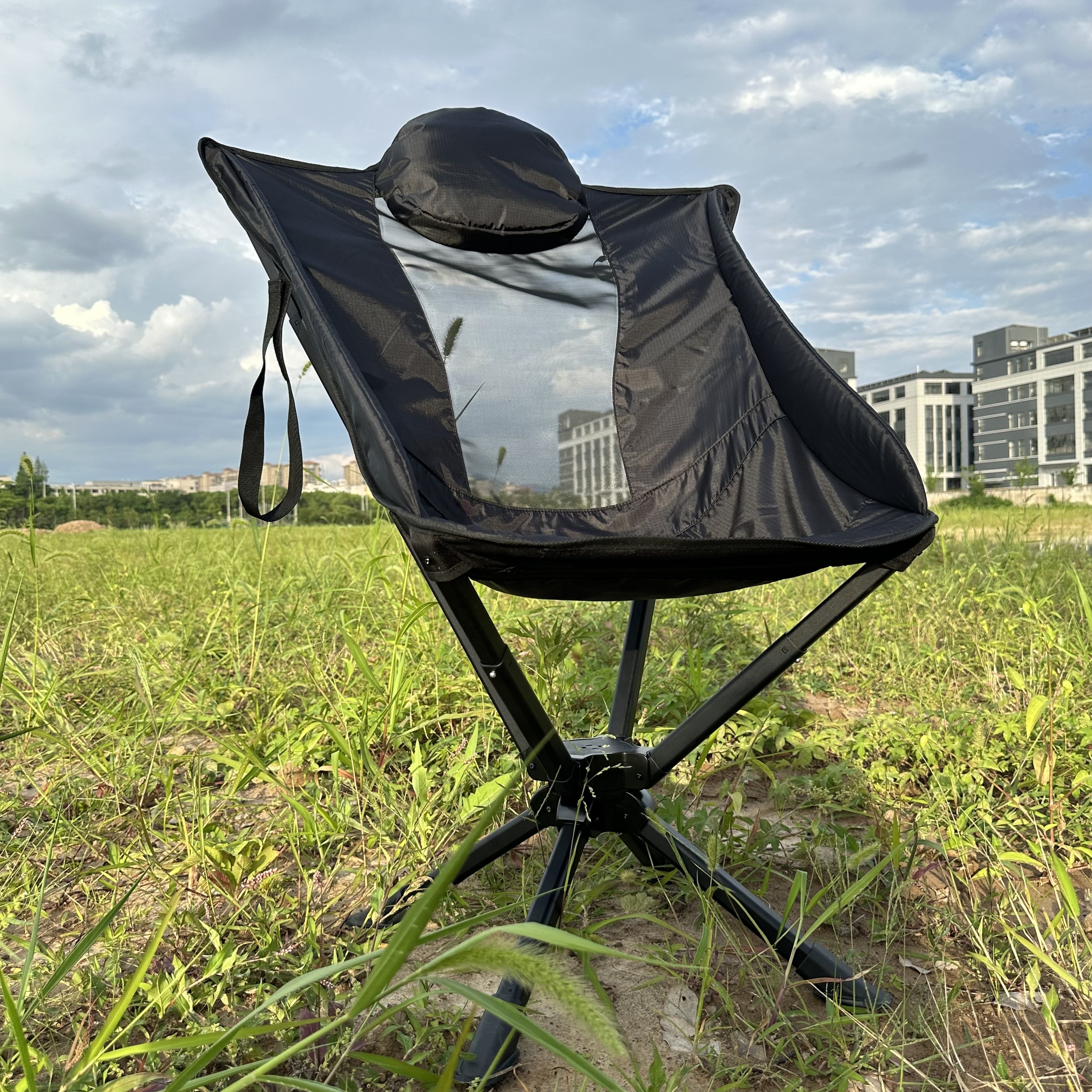 360-Degree Swivel Lightweight  - Outdoor Hunting Chair recensione e prezzo