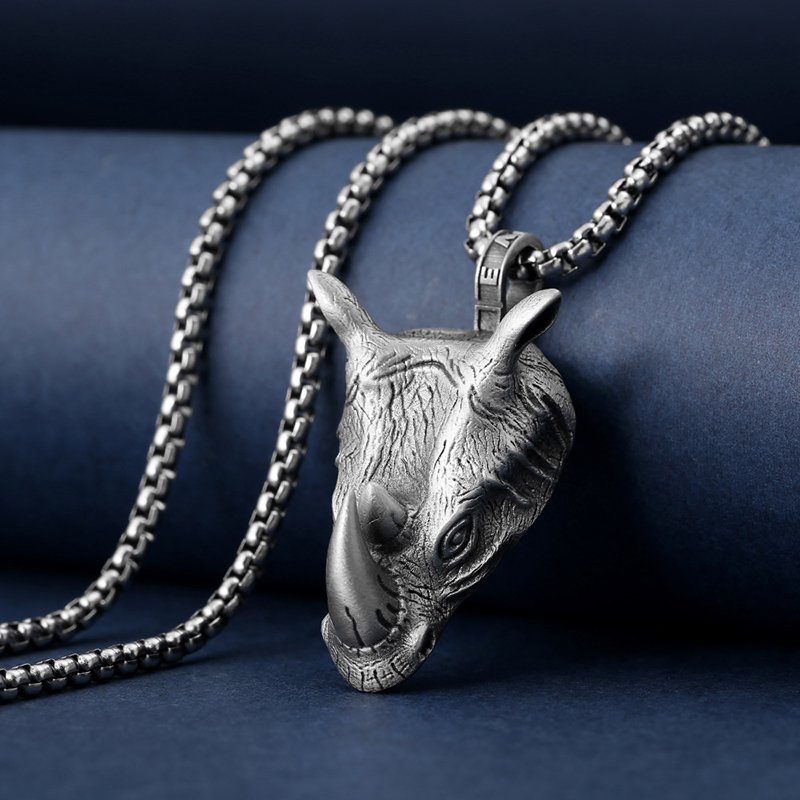 1Pcs Pure Tin Rhino Head Penda - Wildman Hunting & Outdoor Photos recensione e prezzo