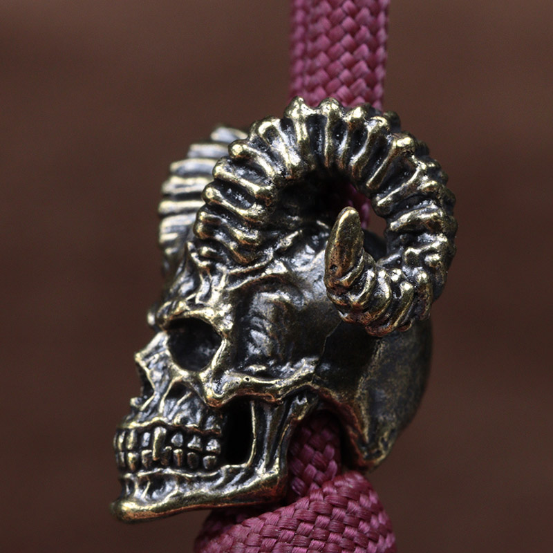 Goat Horn Skull Head Brass Kni - Paracord Survival Bracelet recensione e prezzo