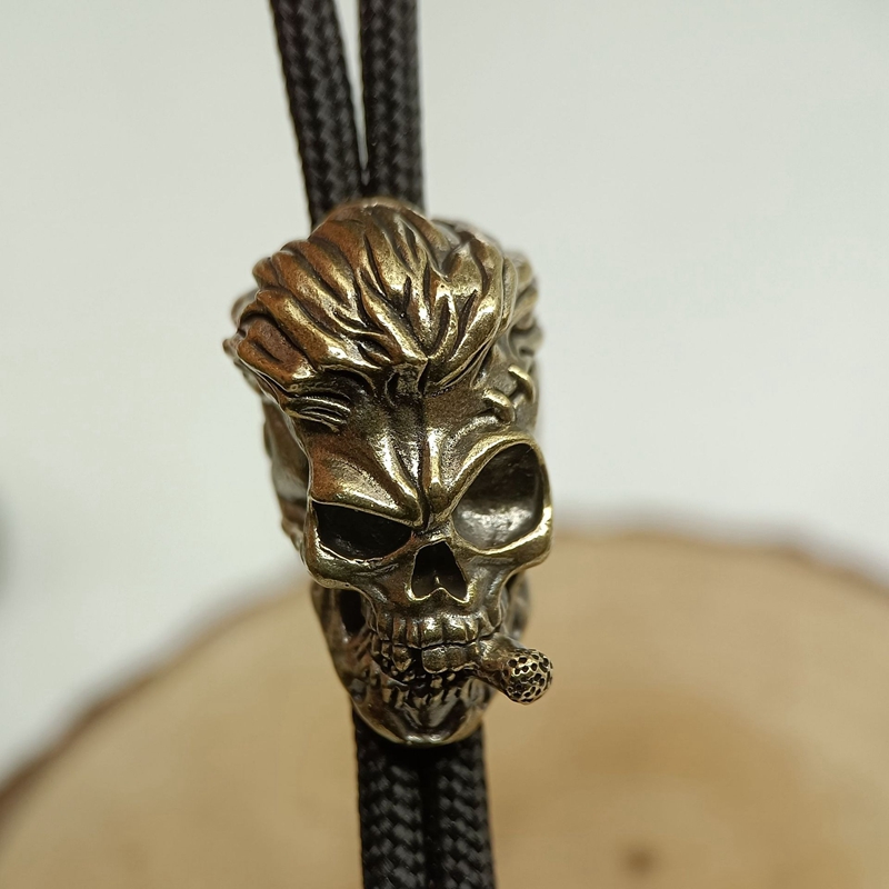 Hip Hop Smoking Skull Brass Kn - Paracord Survival Bracelet recensione e prezzo